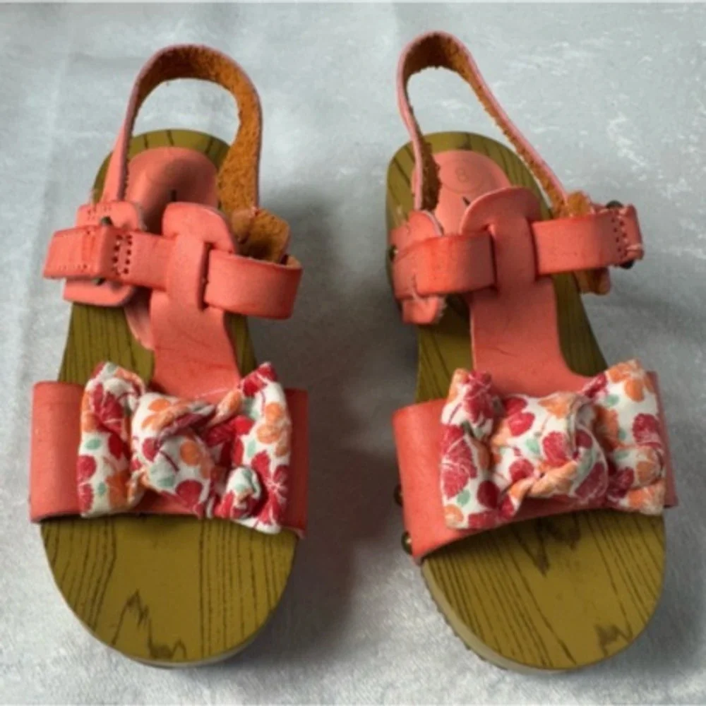 Genuine Baby By OshKosh Clog Sandals Baby Girl's‎ 8 Pink Floral Hook & Loop Bow